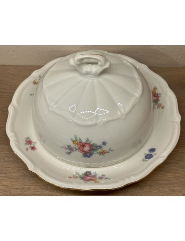 Butter dish - Carl Tielsch (Poland) - round porcelain model executed in a décor with pink/blue flowers/roses