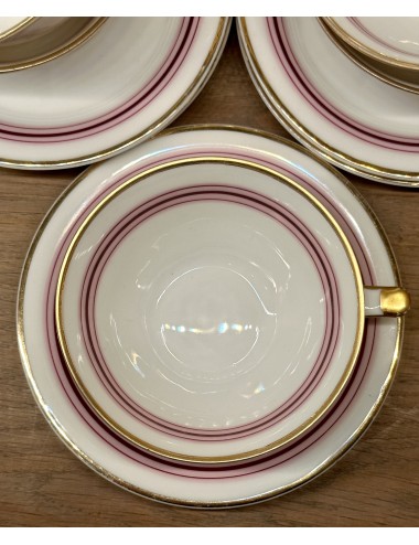 Cup and saucer - RENASTRID la Porcelaine Belgique - décor with inside light and dark pink lines