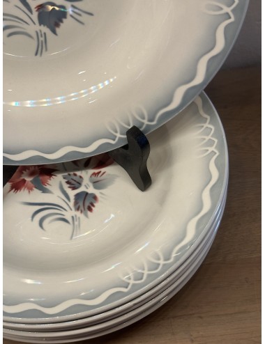 Deep plate / Soup plate / Pasta plate - unmarked but probably French (Sarreguemines) - décor in gray with red flowers