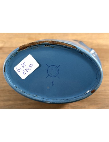Holder for SAEBE (soap) - hanging model - Danish enamel? (marked GM) - all blue version