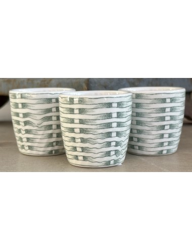Egg cup - blind mark ENGLAND - décor of wickerwork in gray/green