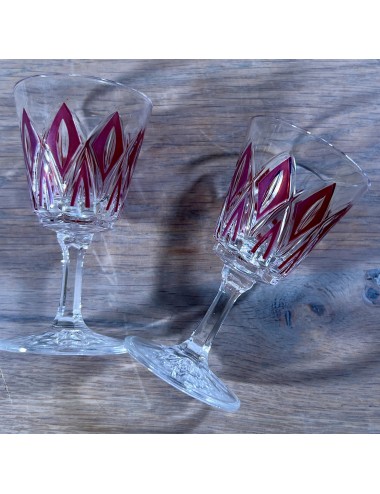 Glass / Liqueur glass on foot - VMC Reims (Verreries Mècaniques Champenoises) - Harlequin in red