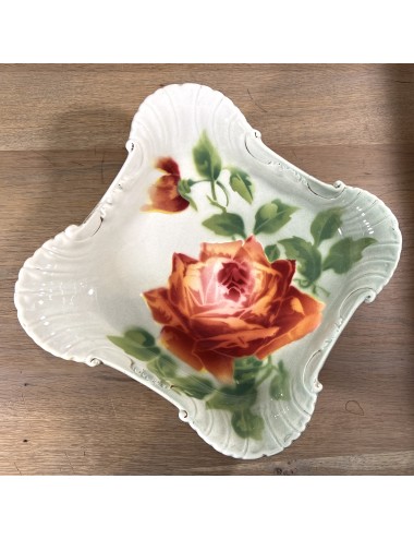Fruit bowl / Biscuit bowl - almost square model - unmarked (some blind marks) - décor with a large rose