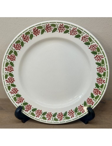 Dinner plate - Boch - aerodé decor of red flowers and green leaves