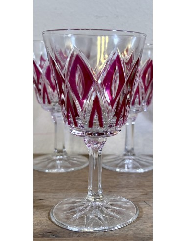 Glass / Liqueur glass on foot - smaller model - VMC Reims (Verreries Mècaniques Champenoises) - Harlequin in red