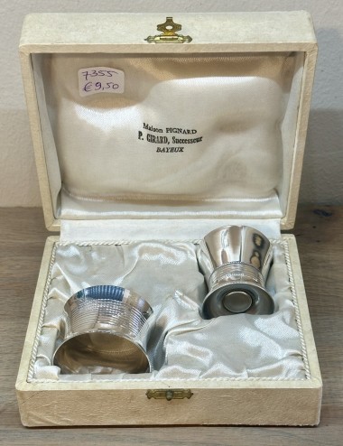 Napkin ring and mug in cream box - silver plated