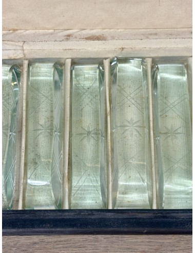 12x knife laying - cut crystal - in box - purchased at Hoyng-Jungerhans Eindhoven-Tilburg