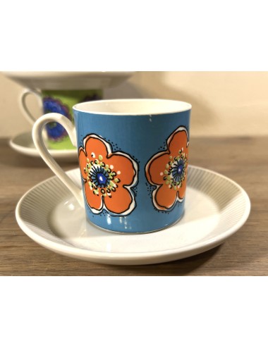 Kop met schotel - klein, porselein, model voor mokka / espresso - Villeroy & Boch - gedecoreerd met bloemen