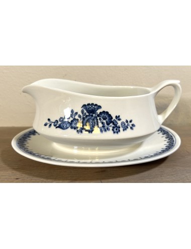 49 Pieces of dinnerware - Royal Sphinx Porcelain - dinnerware CARILLON