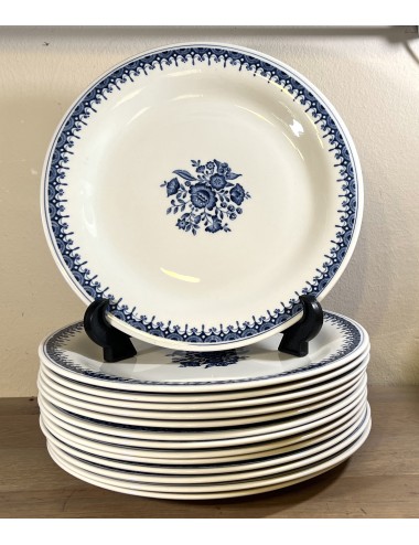 49 Pieces of dinnerware - Royal Sphinx Porcelain - dinnerware CARILLON