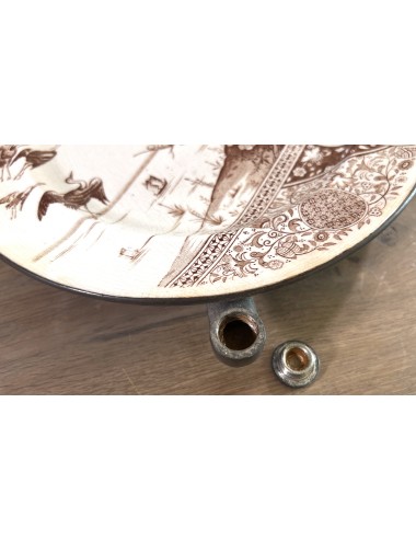 Hot water plate - Brownhills Pottery Tunstall - décor KIOTO executed in brown