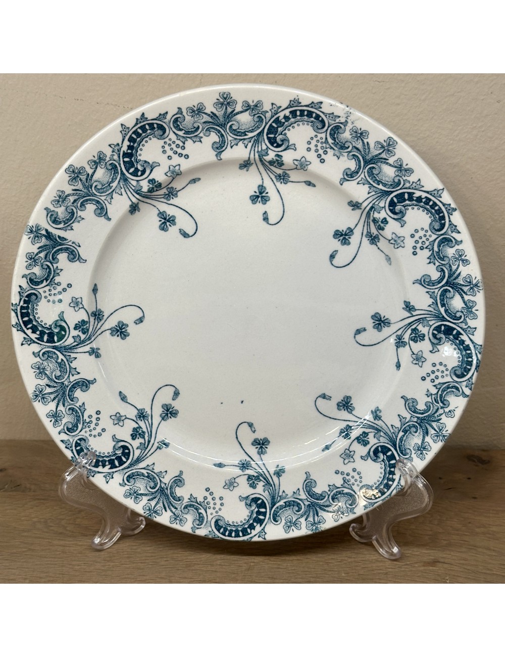 Breakfast plate / Dessert plate - Saint Amand Hamage - décor BYZANTIN executed in petrol blue