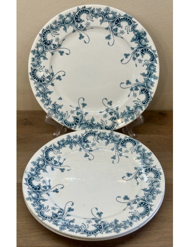 Breakfast plate / Dessert plate - Saint Amand Hamage - décor BYZANTIN executed in petrol blue