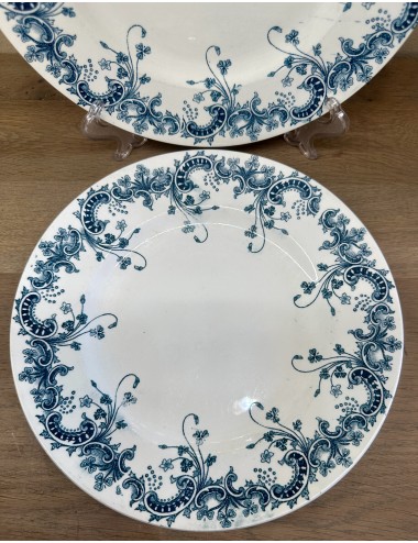 Dinner plate - Saint Amand Hamage - décor BYZANTIN executed in petrol blue