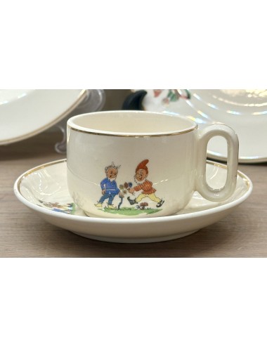 Breakfast set / Dinner set - 5 piece children's dinner set - unmarked but very likely Petrus Regout - décor with gnomes