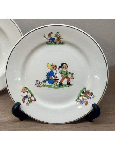 Breakfast set / Dinner set - 5 piece children's dinner set - unmarked but very likely Petrus Regout - décor with gnomes