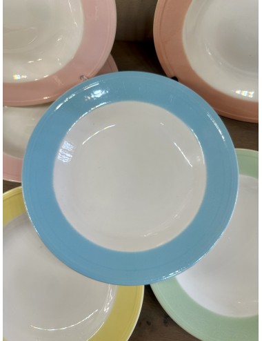 Deep plate / Soup plate / Pasta plate - Boch - décor with a light blue pastel rim