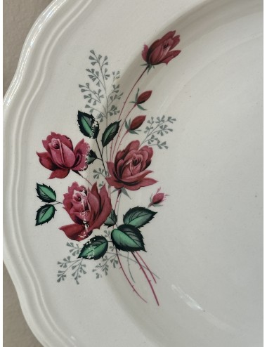 Deep plate / Soup plate / Pasta plate - Boch - décor with wine red roses and curved rim