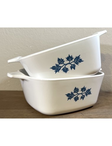 Bowl with handles - square model - Pyroflam / Made in the Netherlands - executed in white with blue leaves