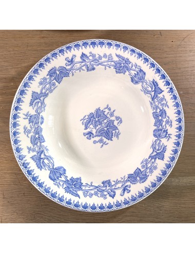 Deep plate / Soup plate / Pasta plate - Societe Ceramique Maestricht - décor GERANIUM executed in blue