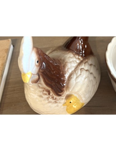 Egg Hen / Egg dish - unmarked - made in cream/brown/yellow ceramic with a chick