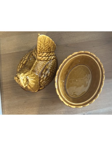 Egg Hen / Egg bowl - unmarked - finished in light brown ceramic with chicks