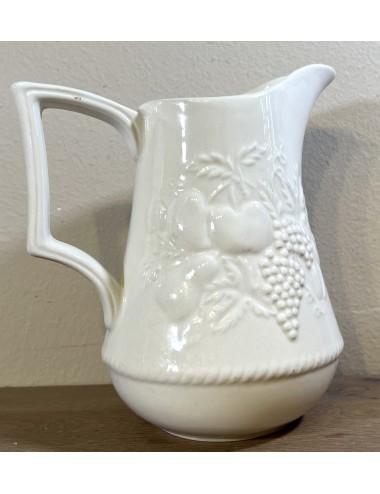 Jug / Wine jug - Made in England - cream-coloured earthenware