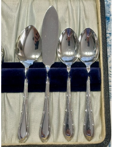 Coffee spoons / Teaspoons plus sugar tongs, sugar spoon and butter knife - 9-piece set