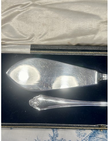 Fish knife or Cake Knife (or scoop) including wide fork - in black box - made of E.P.N.S.