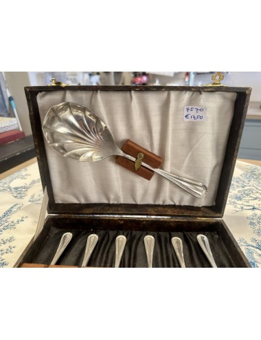 Fruit spoons - 7-piece set - in box - 6x small spoon and 1x large spoon - Sipelia Nickel Plate