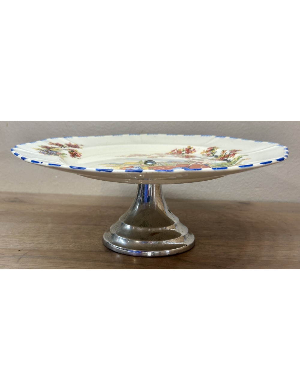 Presentation bowl - chrome base - Coronet Ware / Parrot & Company Burslem - décor with lady in red dress among flowers