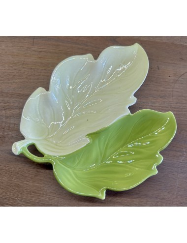 Bonbon dish / Biscuit dish - Carlton Ware - executed in two colours, half green, half cream