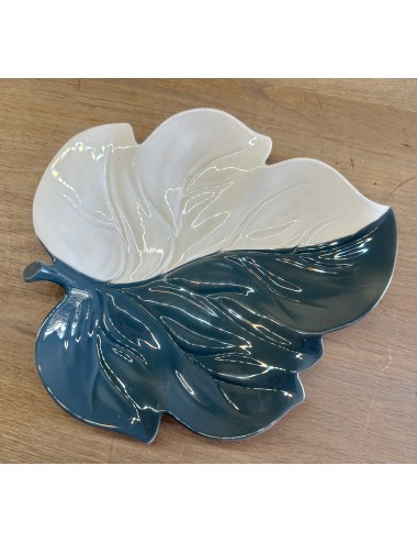 Bonbon dish / Biscuit dish - Carlton Ware Handpainted - executed in two colours, half grey, half cream