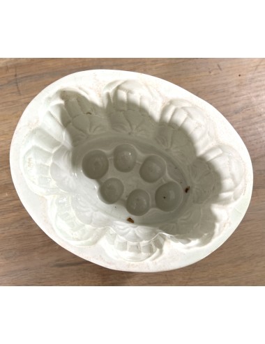 Pudding mould - larger white/cream porcelain model - blind mark F6