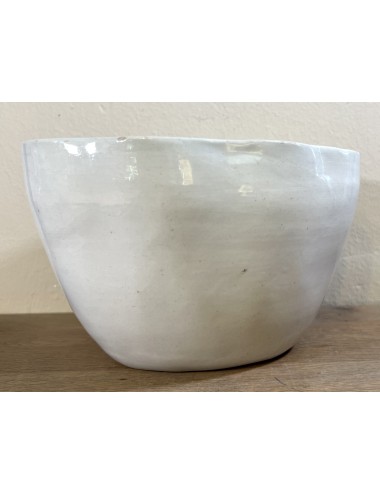 Pudding mould - large white porcelain model with kind of swirled bottom