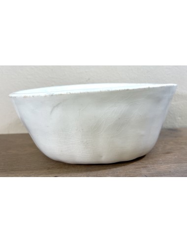 Pudding mould - large white porcelain model with oval flower shape incorporated in bottom