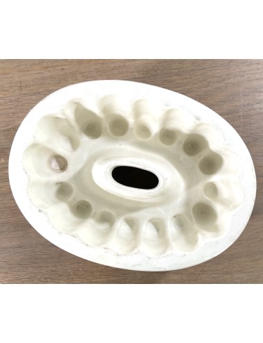 Pudding mould - white earthenware/porcelain model with open raised centre